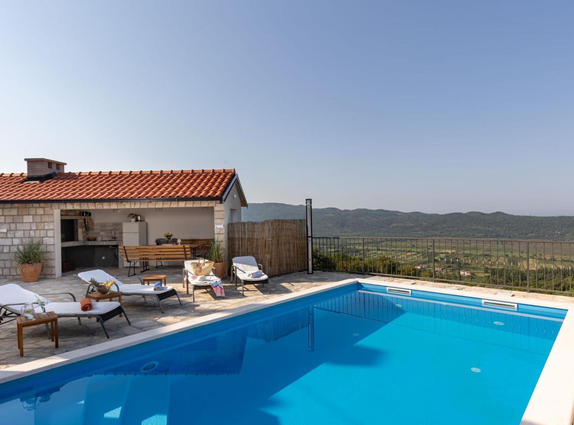 Villa Source With Private Pool Pridvorje Esterno foto