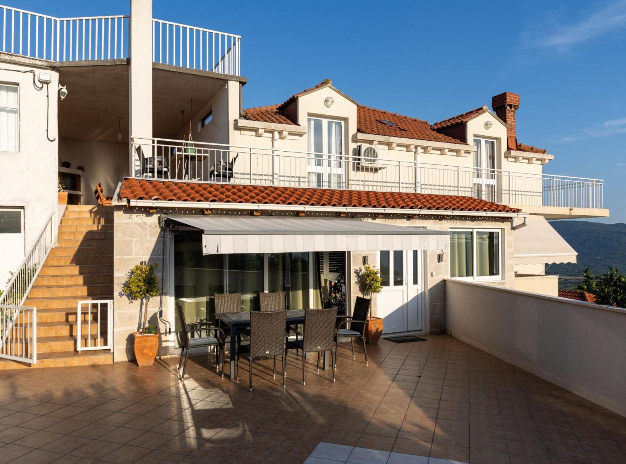 Villa Source With Private Pool Pridvorje Esterno foto